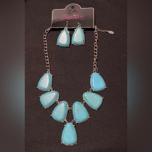 ❣️Blue crackle stone Zi necklace.❣️